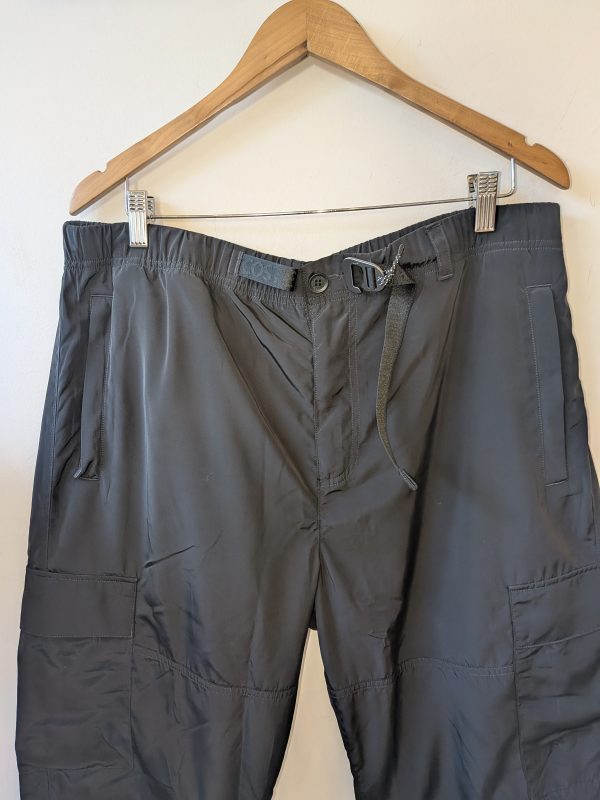 PANTALON NEGRO LACOSTE L - Imagen 3