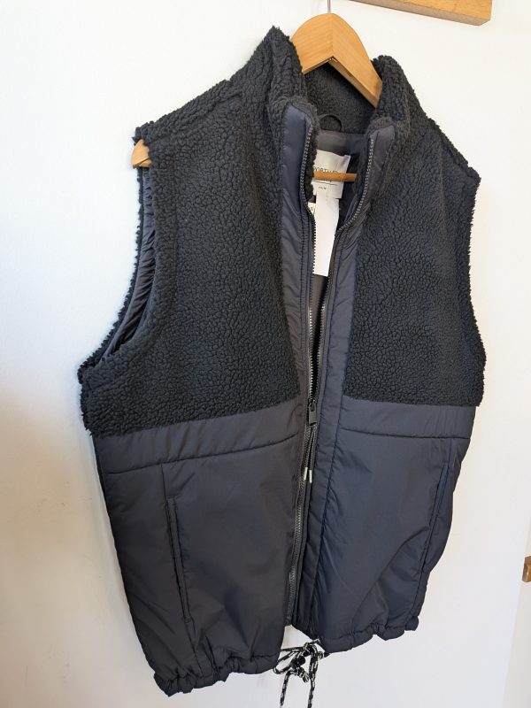 CHALECO NEGRO CON CORDEROI PORTSAID TALLE 44 - Imagen 3