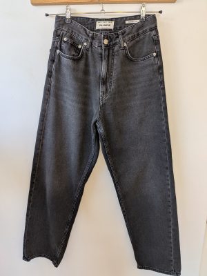 JEAN NEGRO PULL&BEAR 40