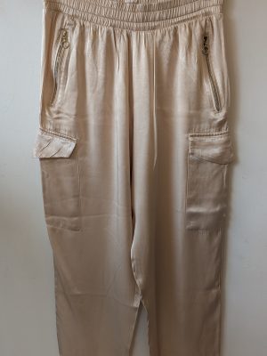 PANTALON CREMA SATEN ZARA XS