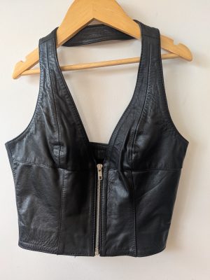 TOP NEGRO CUERO SOMA XS