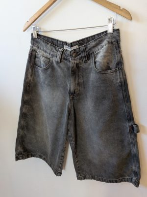 BERMUDA GRIS 47STREET 40