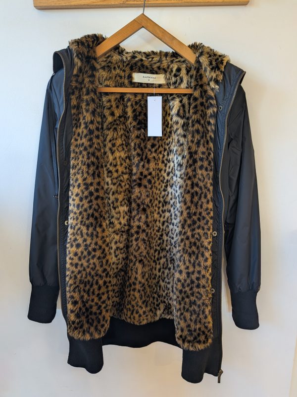 CAMPERA NEGRA CUBIERTA ANIMAL P RAPSODIA M - Imagen 2