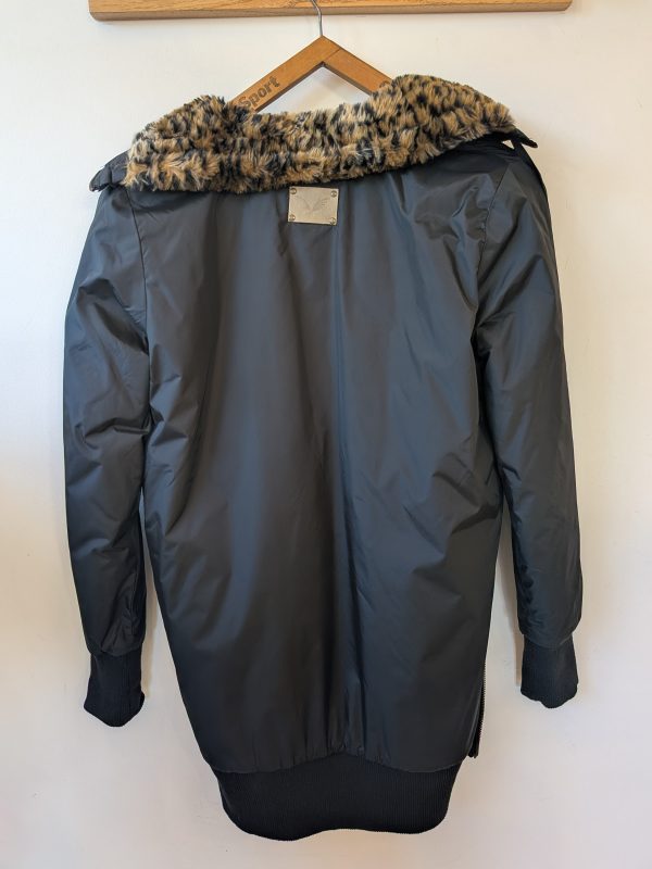 CAMPERA NEGRA CUBIERTA ANIMAL P RAPSODIA M - Imagen 3