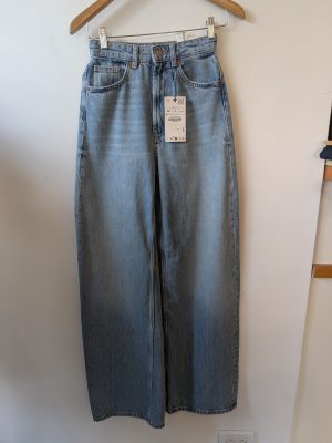 JEAN CLARO GASTADO ZARA 32